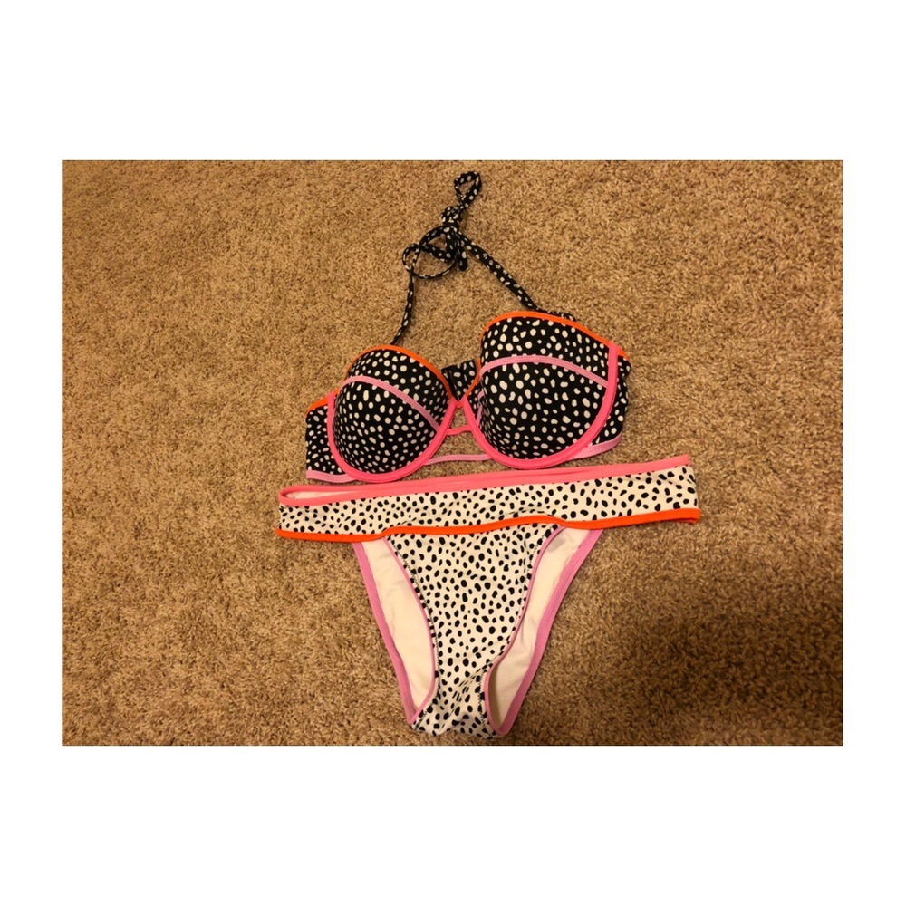 Victoria’s Secret Bikini